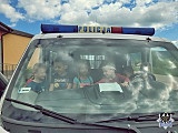 Boguszowscy policjanci odwiedzili przedszkolaków i rozmawiali z nimi o bezpieczeństwie podczas zbliżających się wakacji