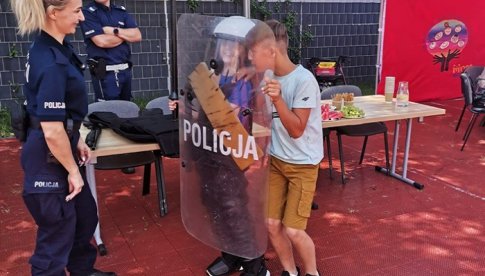 Wałbrzyscy policjanci uczestniczyli w pikniku z okazji rozpoczęcie lata