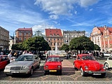 Stare samochody stanęły na wałbrzyskim rynku [Foto]
