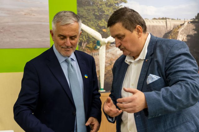 W ZSP nr 1 w Wałbrzychu otwarto Zielone Laboratorium Taurona. 100 tys. złotych na remont i wyposażenie placówki