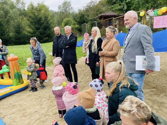 Przy żłobku w Jedlinie-Zdroju powstał Brzdącowy Park Wodny [Foto]