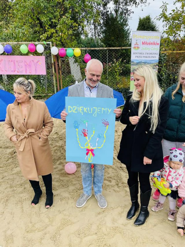 Przy żłobku w Jedlinie-Zdroju powstał Brzdącowy Park Wodny [Foto]