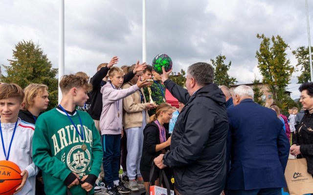 Zawody Lekkoatletyczne powiatu wałbrzyskiego w Mieroszowie rozstrzygnięte [Foto]