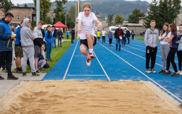 Zawody Lekkoatletyczne powiatu wałbrzyskiego w Mieroszowie rozstrzygnięte [Foto]