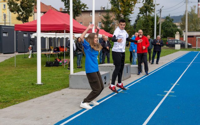 Zawody Lekkoatletyczne powiatu wałbrzyskiego w Mieroszowie rozstrzygnięte [Foto]