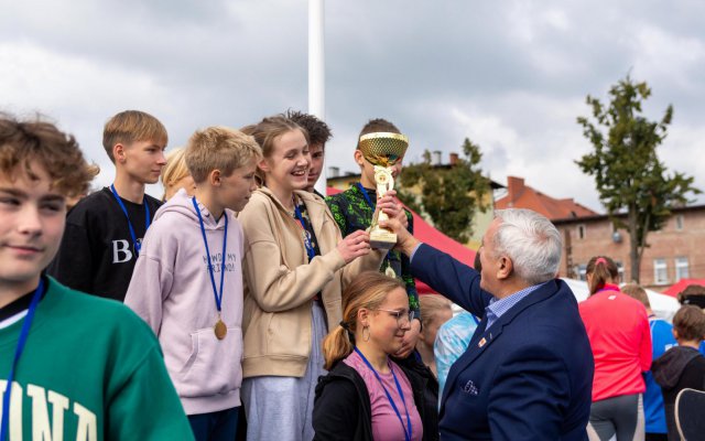 Zawody Lekkoatletyczne powiatu wałbrzyskiego w Mieroszowie rozstrzygnięte [Foto]
