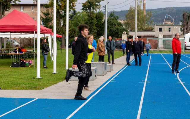 Zawody Lekkoatletyczne powiatu wałbrzyskiego w Mieroszowie rozstrzygnięte [Foto]