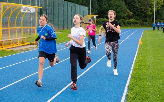 Zawody Lekkoatletyczne powiatu wałbrzyskiego w Mieroszowie rozstrzygnięte [Foto]