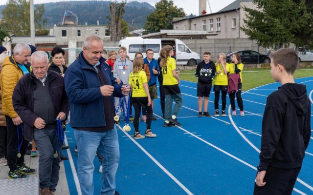 Zawody Lekkoatletyczne powiatu wałbrzyskiego w Mieroszowie rozstrzygnięte [Foto]