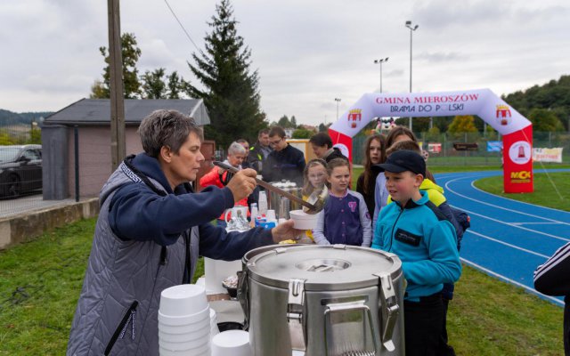 Zawody Lekkoatletyczne powiatu wałbrzyskiego w Mieroszowie rozstrzygnięte [Foto]