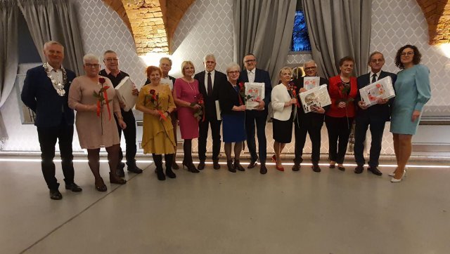 Uroczystość Jubileuszy Małżeńskich w Jedlinie-Zdroju [Foto]