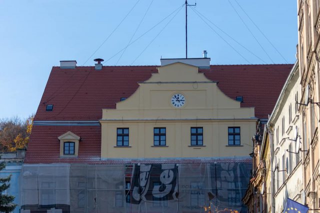 Postęp prac przy remoncie mieroszowskiego ratusza [Foto]