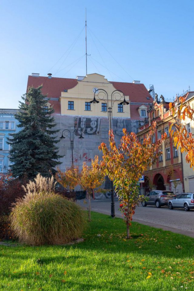 Postęp prac przy remoncie mieroszowskiego ratusza [Foto]