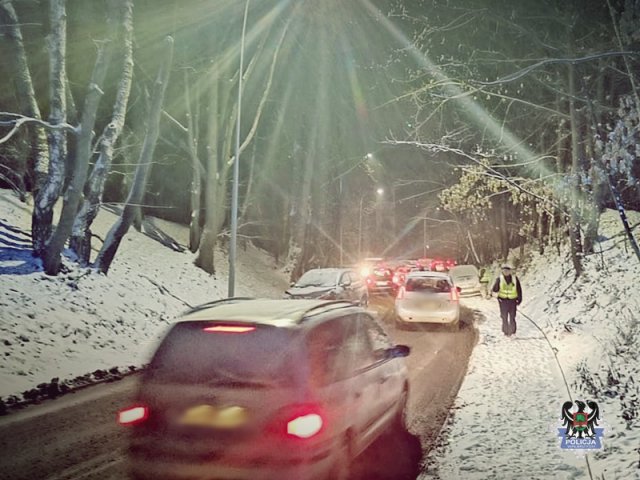 Trudne warunki na drogach. Trzy kolizje drogowe jednego poranka [Foto]