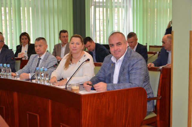 Uchwalono budżet powiatu wałbrzyskiego na rok 2023 [Szczegóły]