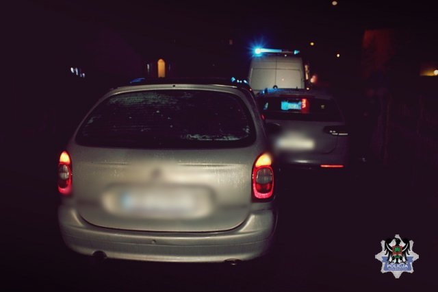 Pijany kierowca doprowadził do kolizji z autobusem i wjechał w zaparkowany pojazd [Foto]
