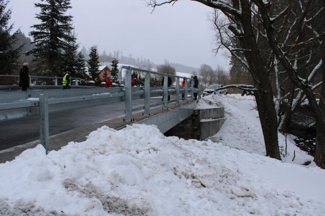 Zakończono remont mostu w Sierpnicy. W tym roku wyremontowane zostaną jeszcze trzy kolejne przeprawy [Foto]