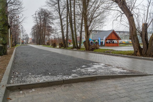 Otwarto nowy parking w Szczawnie-Zdroju. Ponadto powstał zbiornik na wodę i altana [Szczegóły, Foto]