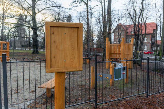 Kolejna duża inwestycja w Szczawnie-Zdroju dobiega końca. Ogród różany i plac zabaw w Parku Szwedzkim niebawem bbędą gotowe