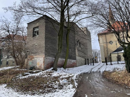 Dwa kolejne budynki w Wałbrzychu oddane do remontu [SZCZEGÓŁY]