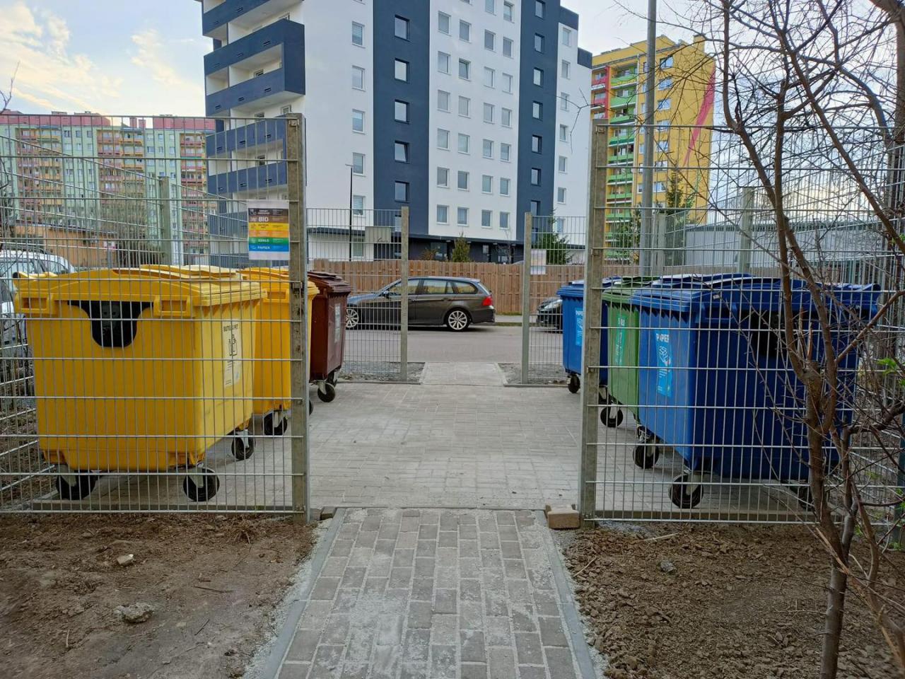 Nowe boksy na odpady przy ul. Palisadowej w Wałbrzychu
