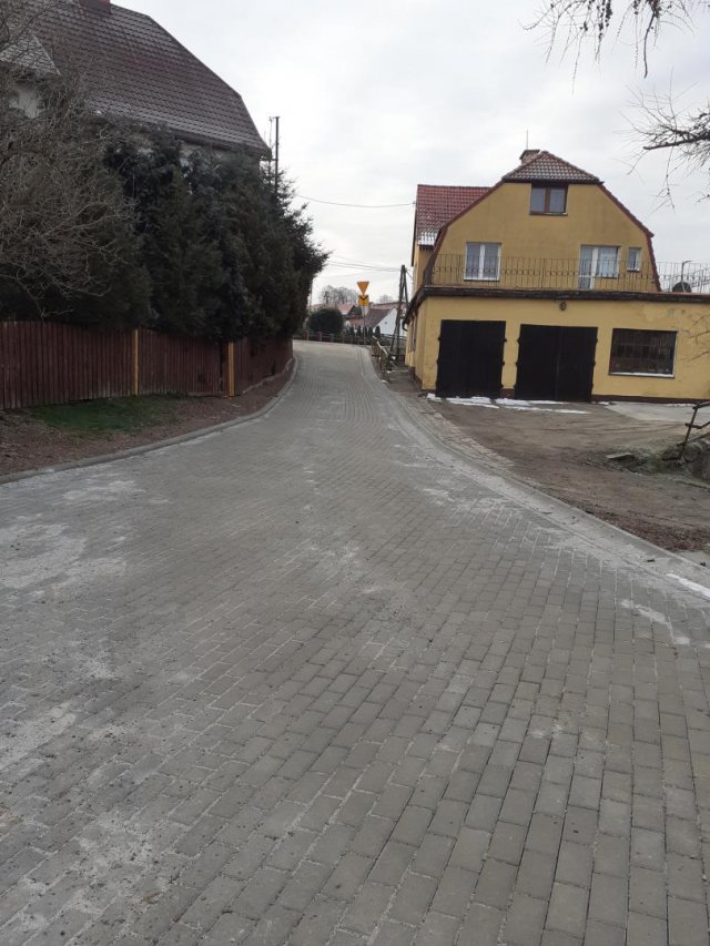 Zakończyła się przebudowa drogi w Witkowie [Foto]