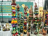 Prezentacja Tradycyjnych Stołów Wielkanocnych, Palm i Pisanek w Galerii Victoria. Najpiękniejszą palmy stworzyły gospodynie z powiatu wałbrzyskiego! [Foto]