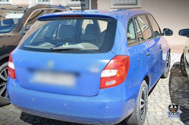 Podczas spotkania ze sprzedawcą samochodu po prostu wsiedli i odjechali, bo... nie podobała im się poprzednia transakcja z pokrzywdzonym