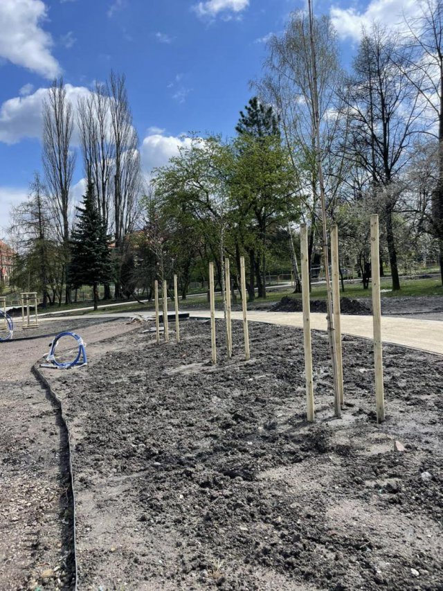 Trwa modernizacja parków na Piaskowej Górze [Foto]
