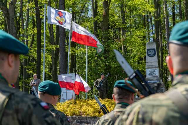 W Szczawnie-Zdroju upamiętniono 216. rocznicę bitwy na Czerwonym Wzgórzu [Foto]