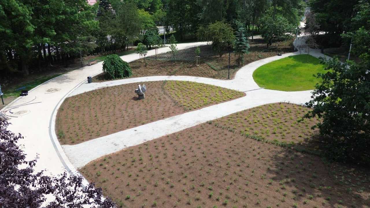 Dobiega końca modernizacja parków na Piaskowej Górze [FOTO]