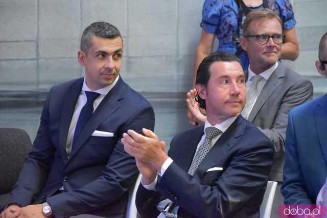Za nami otwarcie nowego kompleksu i hali przemysłowej John Cotton na WSSE w Szczawnie-Zdroju [FOTO]