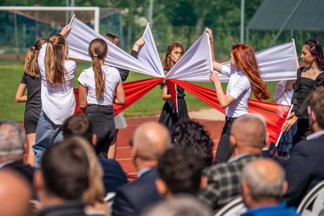 [FOTO] Uroczyście otwarto nowy zespół szkolno-przedszkolny w Szczawnie-Zdroju