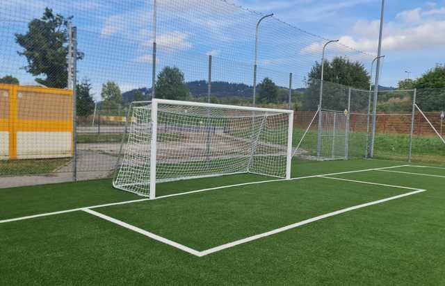 [FOTO] Dwa obiekty sportowe w Mieroszowie gotowe do użytku po modernizacji
