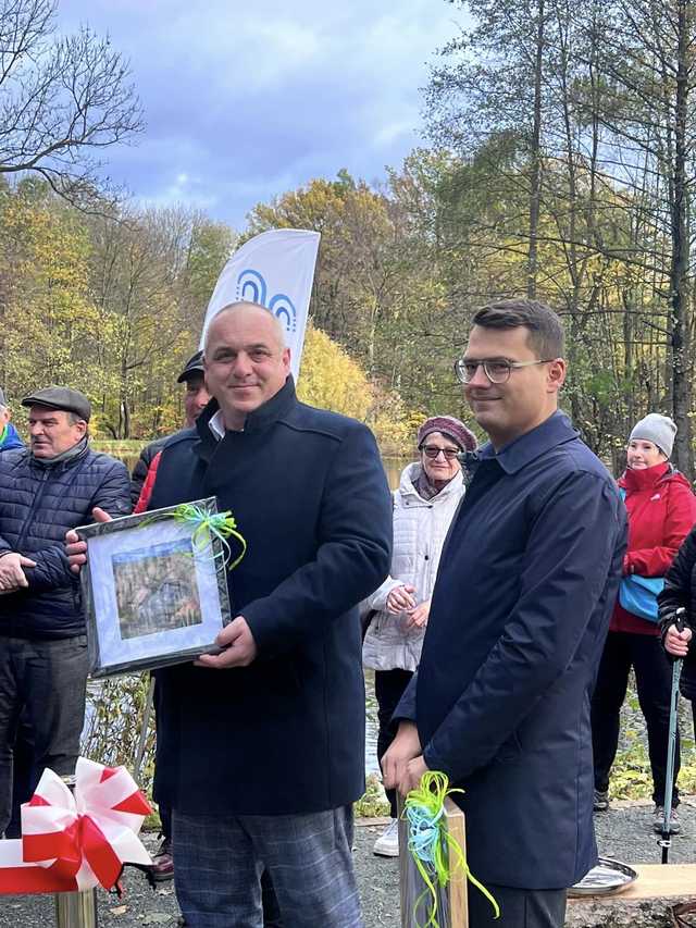 [FOTO] Otwarto teren rekreacyjny przy wzgórzu Gedymina. Powstały ścieżki spacerowe i mała plaża