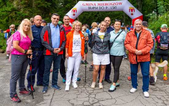 [FOTO] Biegali po Górach Suchych. Tłumy na starcie 5. Letniej Wyrypy w Sokołowsku 