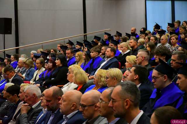 [FOTO] W Akademii Nauk Stosowanych zainaugurowano rok akademicki 2024/25