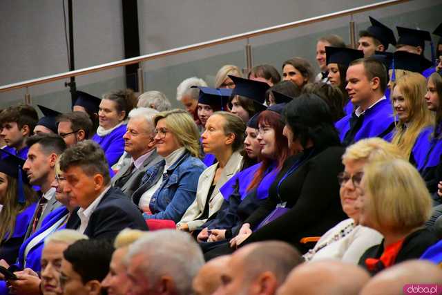 [FOTO] W Akademii Nauk Stosowanych zainaugurowano rok akademicki 2024/25