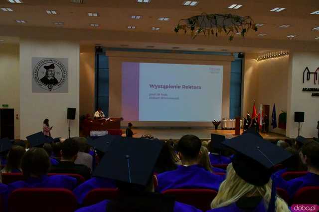 [FOTO] W Akademii Nauk Stosowanych zainaugurowano rok akademicki 2024/25