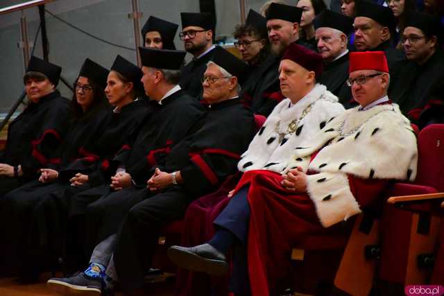 [FOTO] W Akademii Nauk Stosowanych zainaugurowano rok akademicki 2024/25