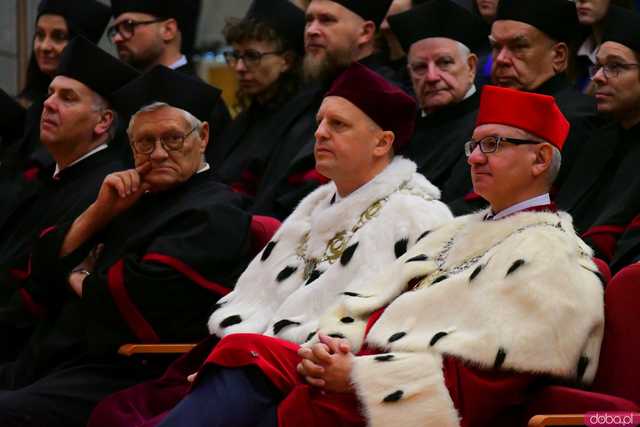 [FOTO] W Akademii Nauk Stosowanych zainaugurowano rok akademicki 2024/25