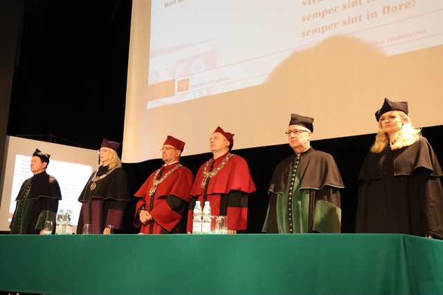 Rozpoczęcie roku akademickiego na Politechnice Wrocławskiej w Wałbrzychu