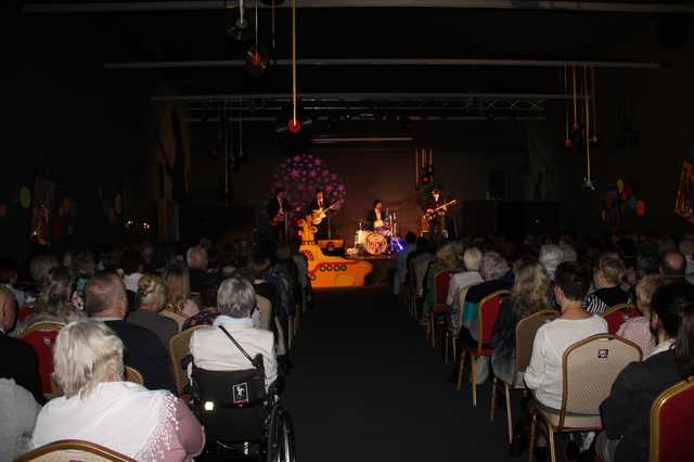 [FOTO] Kobiety z gminy Czarny Bór świętowały w rytmach rock and roll-a