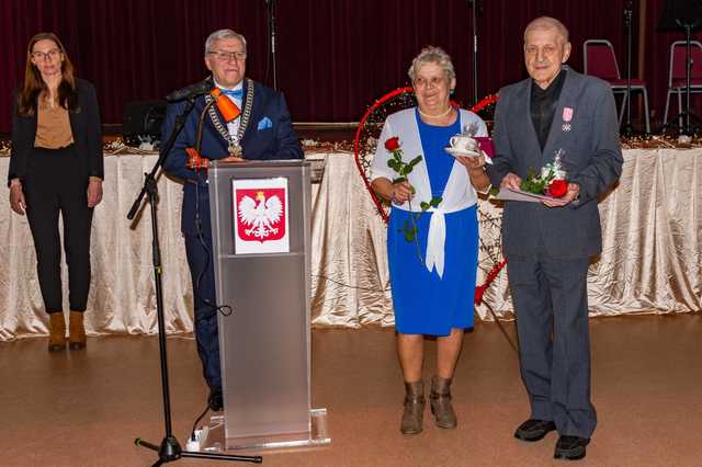 [FOTO] Pary z gminy Mieroszów świętowały jubileusze długoletniego pożycia małżeńskiego