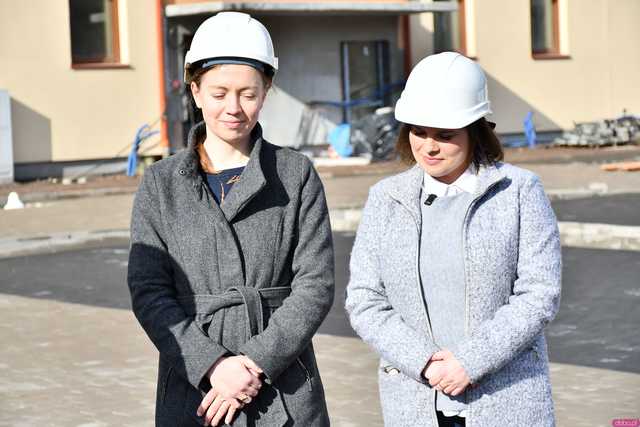 [WIDEO/FOTO/WIZUALIZACJE] Nowoczesne mieszkania na wynajem w Jedlinie-Zdroju coraz bliżej. Postępuja inwestycja TBS