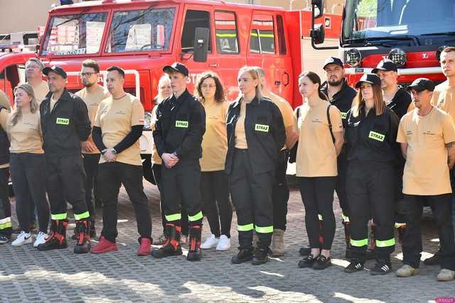 [WIDEO/FOTO] Oficjalne przekazanie wozu strażackiego dla OSP Jedlina-Zdrój