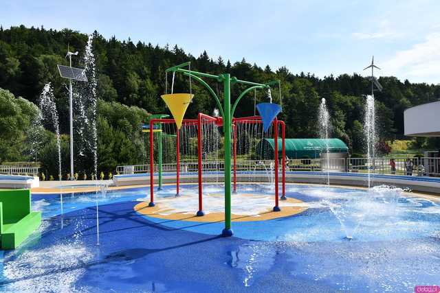 [FOTO] Otwarto nowy park wodny w Jedlinie-Zdroju! Atrakcji nie brakuje, a wstęp jest darmowy!