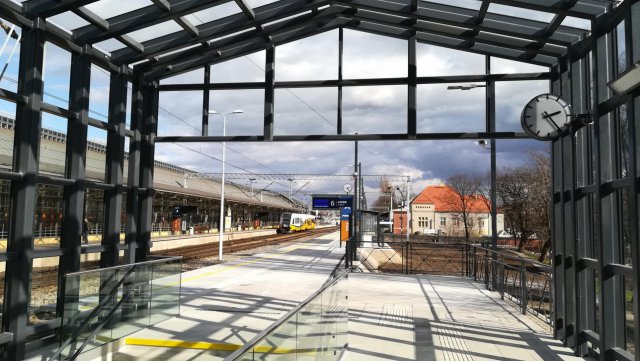 Dodatkowy nowy peron 6 na Wrocławiu Głównym