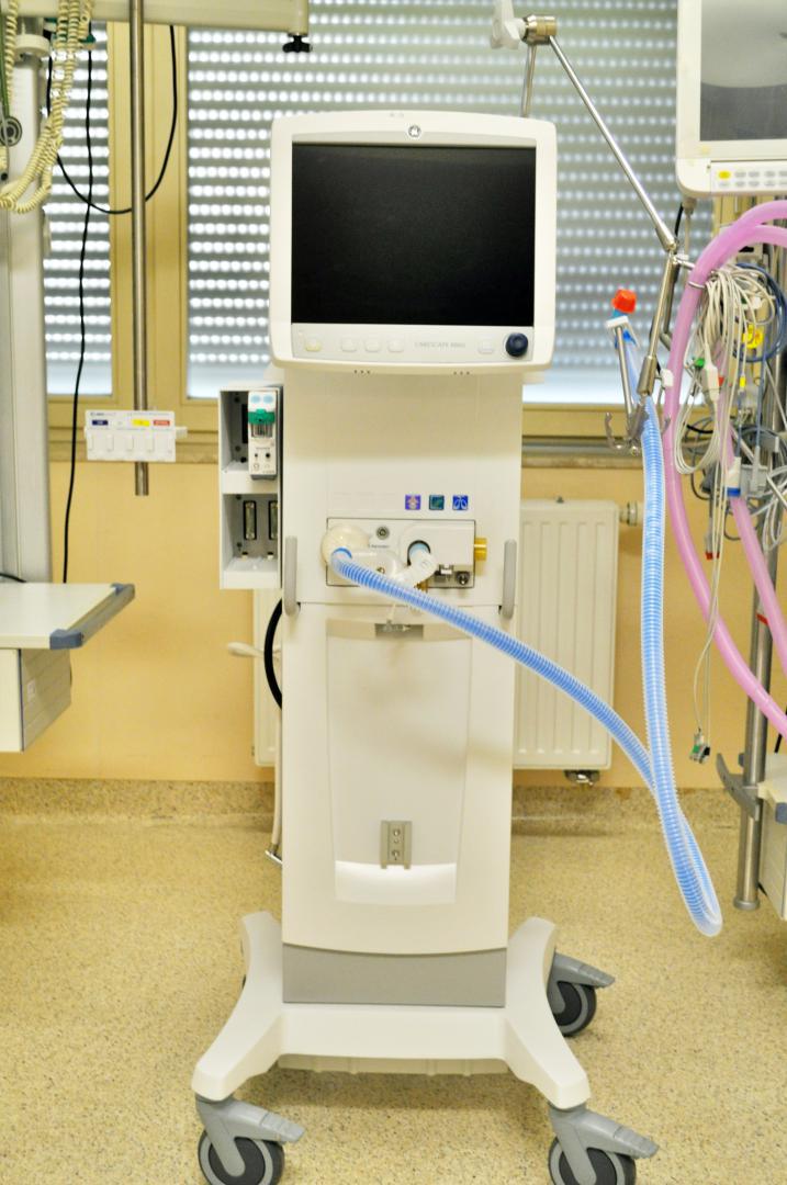 Uniwersytecki Szpital Kliniczny otrzymał nowoczesny respirator