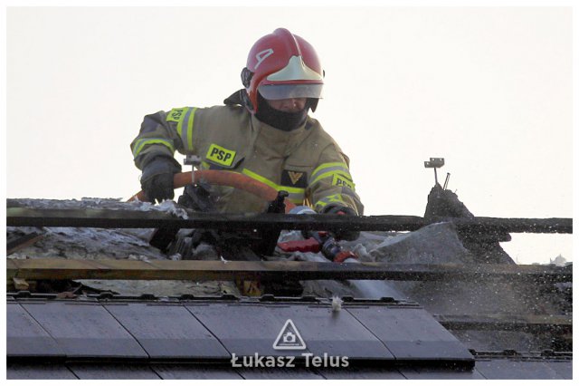 Pożar domu w miejscowości Mokronos Dolny [FOTO]